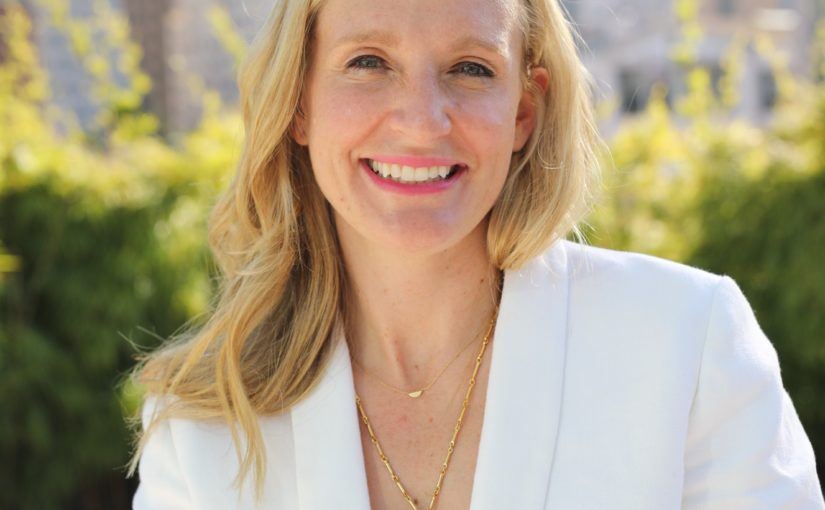 <div style="color: #24a53c;"> DANIELLE JEZIENICKI </div>